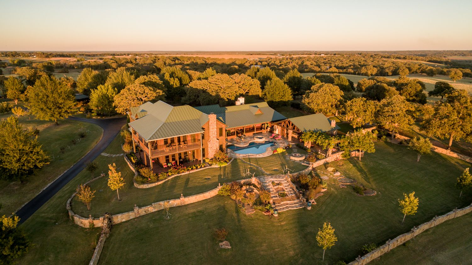 Terry Bradshaw’s Super Oklahoma Ranch! Top Ten Real Estate Deals