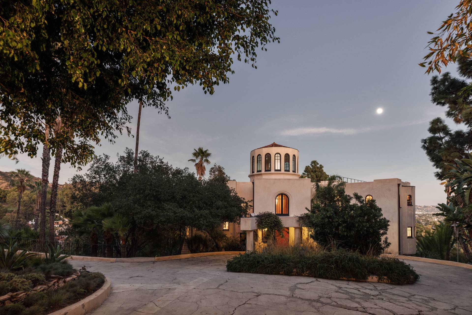 LA's Castle For Sale Home To Celebs & Rockers Top Ten Real Estate