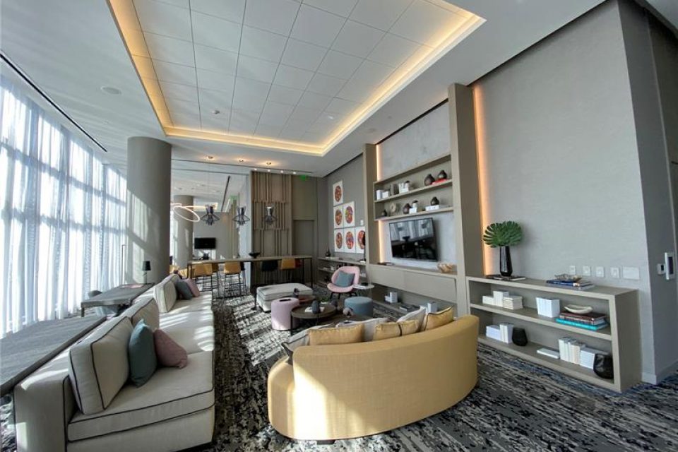 Hyde Beach House 4
