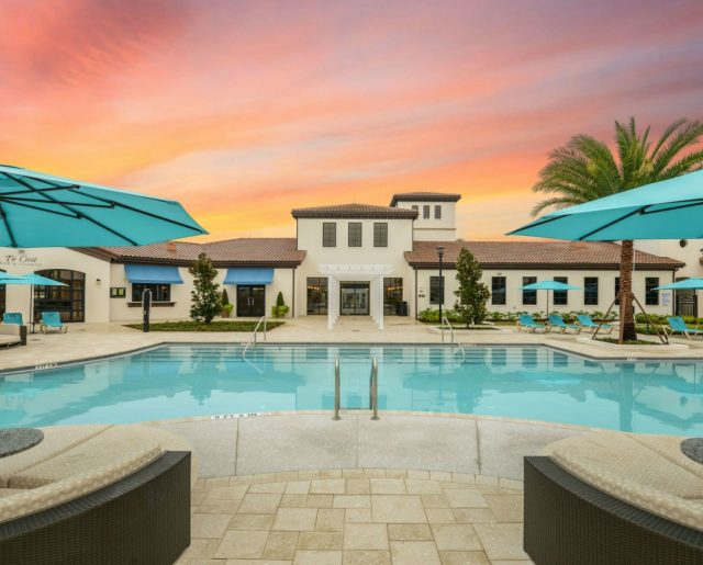 Five-to-Ten Bedroom Resort Homes Near Disney!