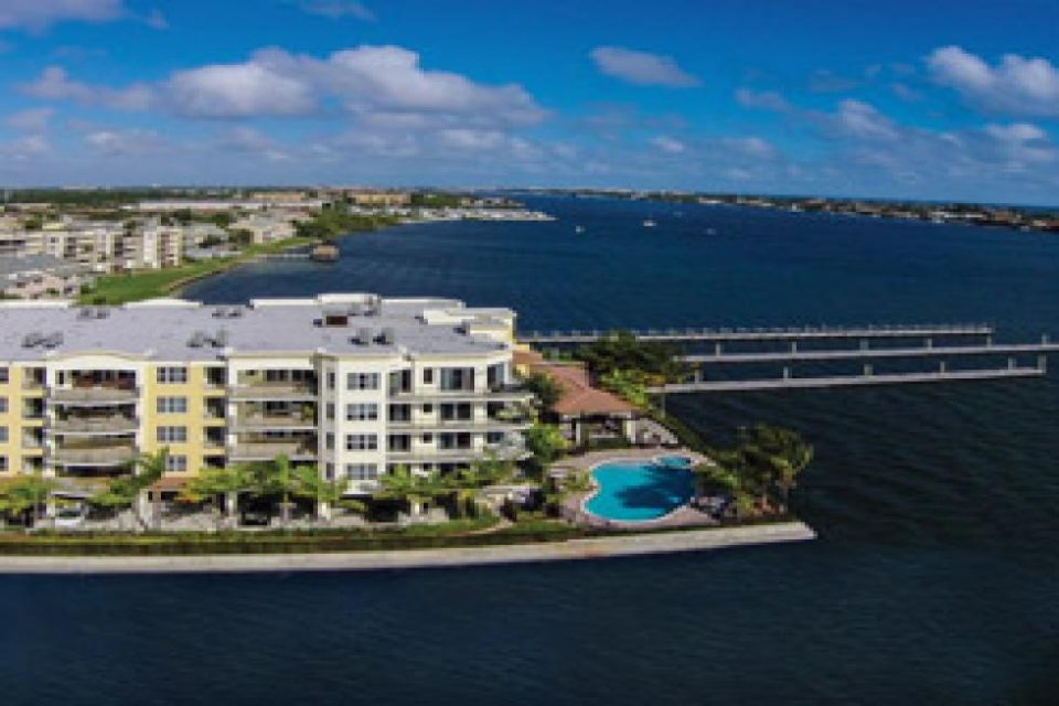 Condos on the Intracoastal!