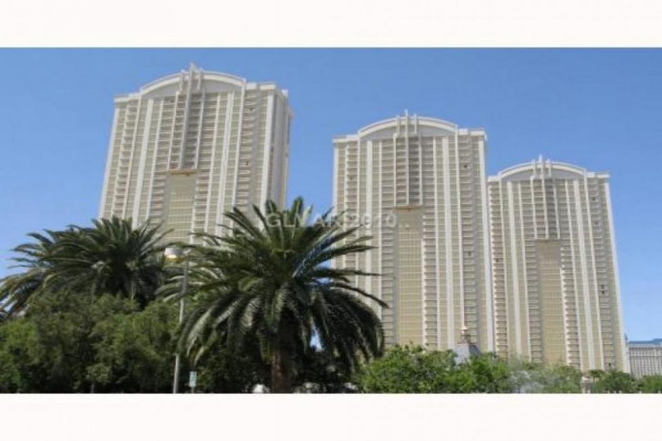 MGM Condo with Strip Views Reduced 70%