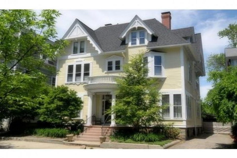 Even Governors Have To Reduce Home Prices!