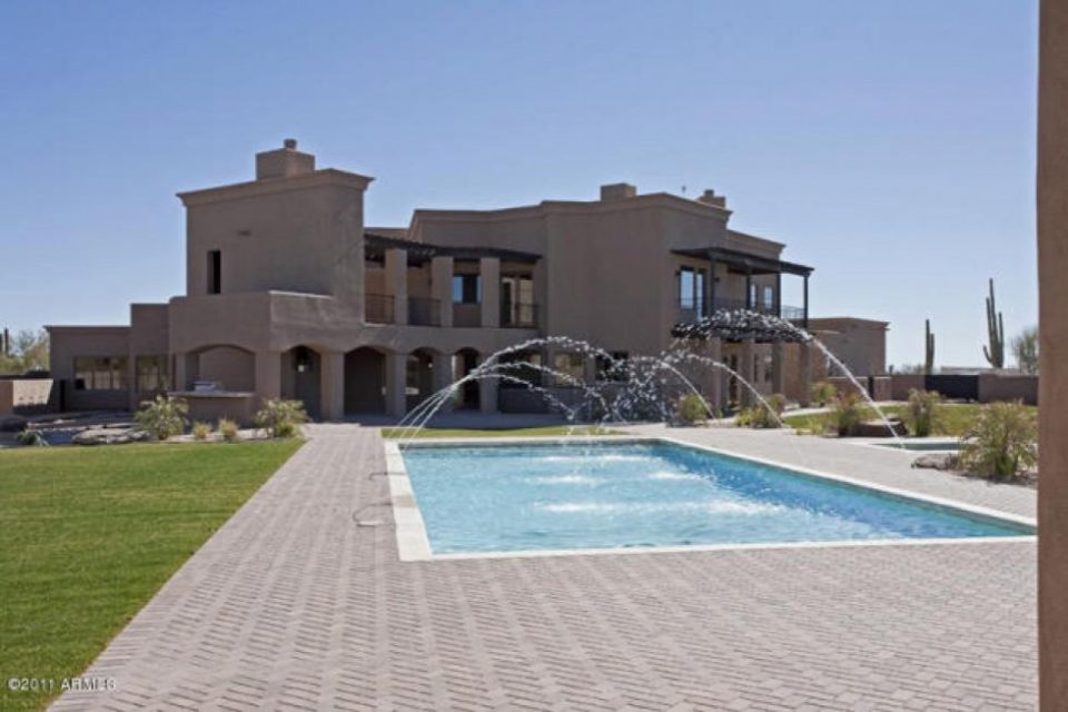Sarah Palin’s AZ Home Purchase!