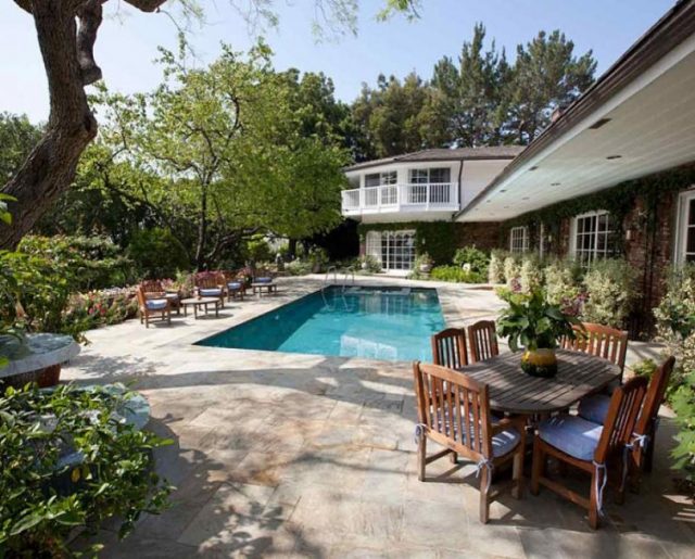 Elizabeth Taylor Home For Sale!