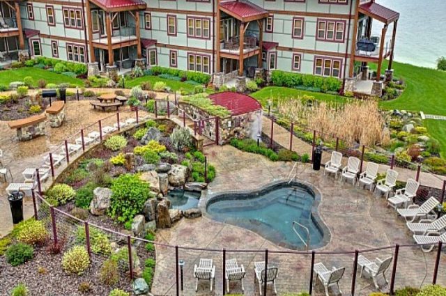 12 Montana Waterfront Condos!