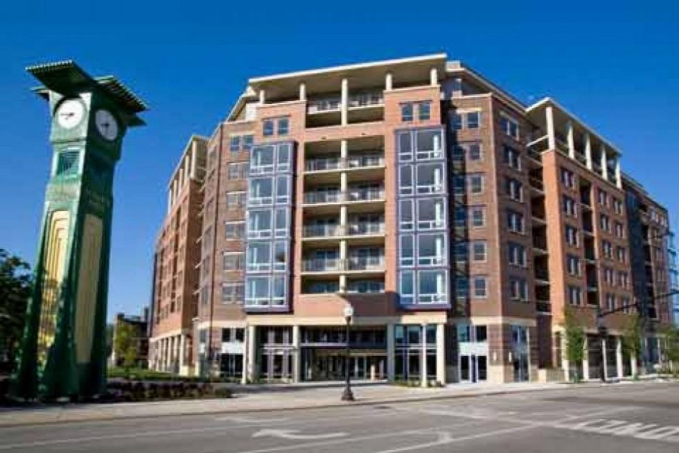 Second City Condo Prices Cut 50%