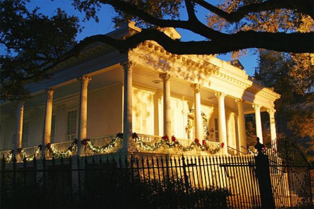New Orleans Haunted B&B!