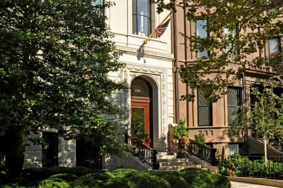 Tom & Gisele’s Boston Penthouse!