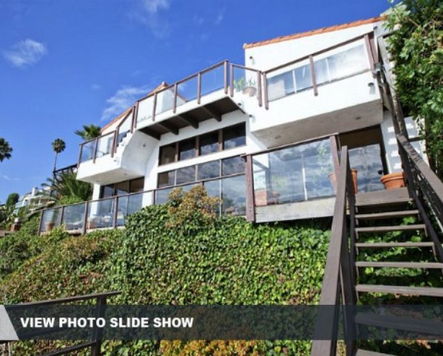 Oceanfront Cable-Car Home!