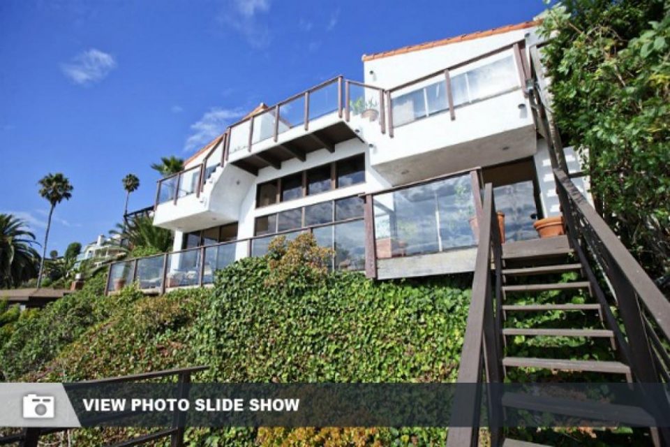 Oceanfront Cable-Car Home!