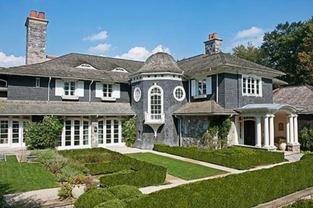 “Trickle Down King’s” Mansion!