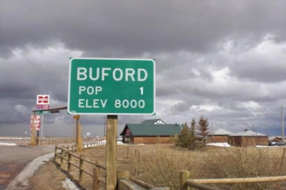 Entire Wyoming Town Sells for $900K!