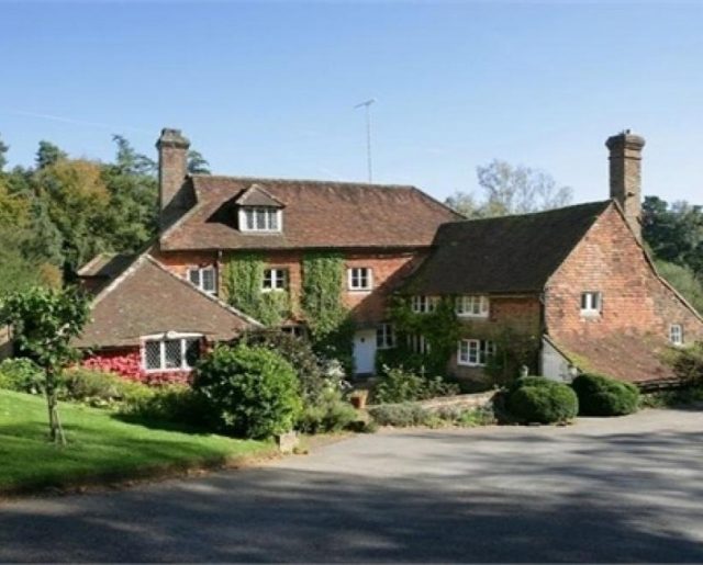 Winnie the Pooh Lived Here – Brian Jones Died Here!