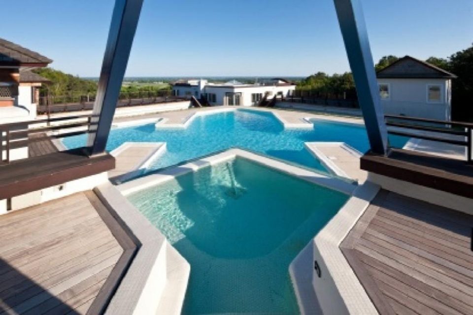 Hamptons Zen Pyramid!
