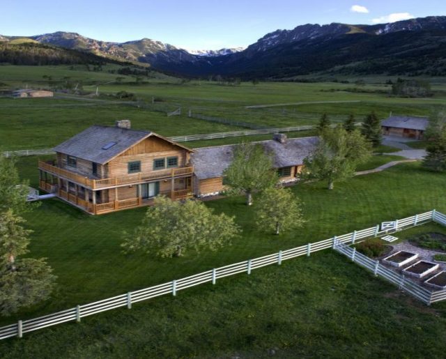 The Kinkos’ Grizzly Creek Ranch!