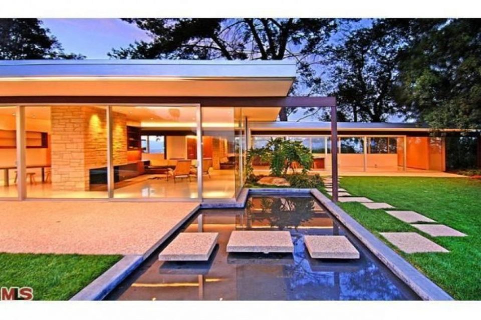 Vidal Sassoon’s Home Gets a Haircut!