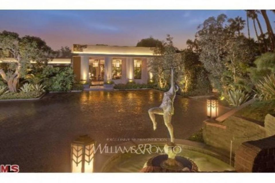 “Hurt Locker” Jeremy Renner’s House is “Da Bomb”!