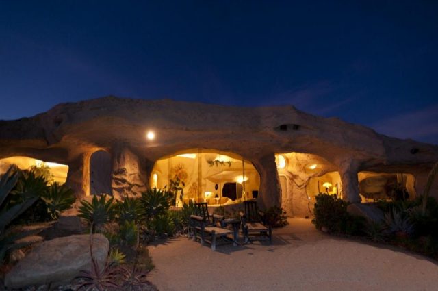 Price Roll Back : Dick Clark Rock House!