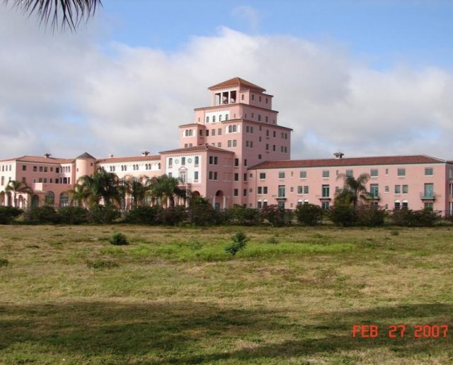 Historic Harder Hall Hotel!