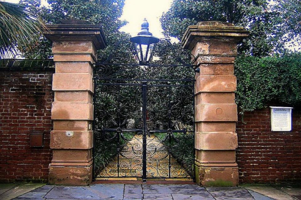 Charleston’s Sword Gate House