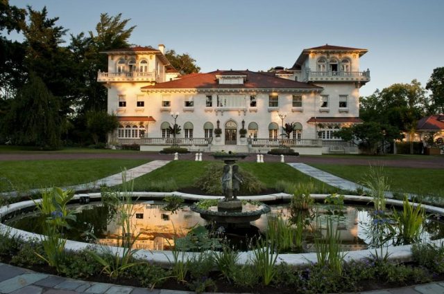Gloria Swanson’s Mansion Reduced!