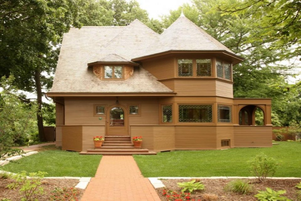 Early Frank Lloyd Wright Home!