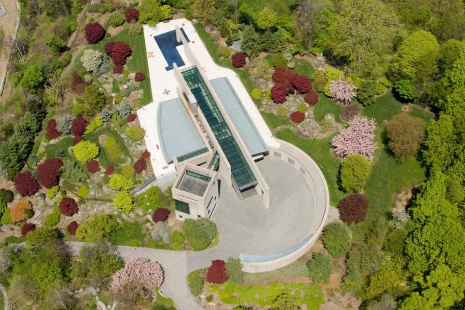 Connecticut Glass Bridge to Private Tower!