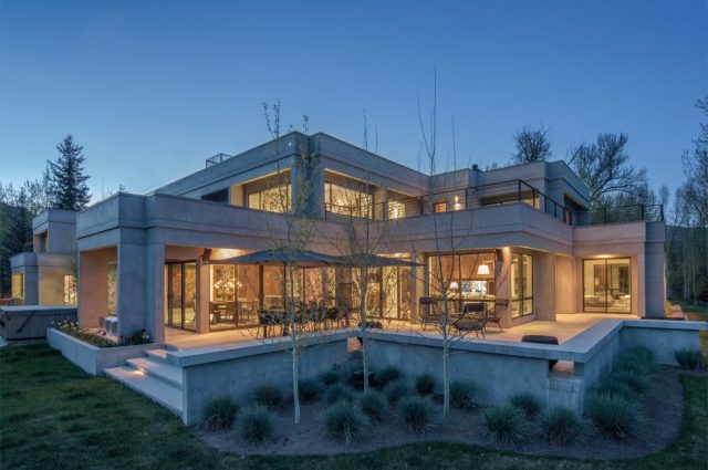 Idaho Contemporary Ski Country Home!