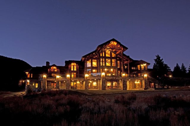 Mammoth Lakes Victory Lodge!