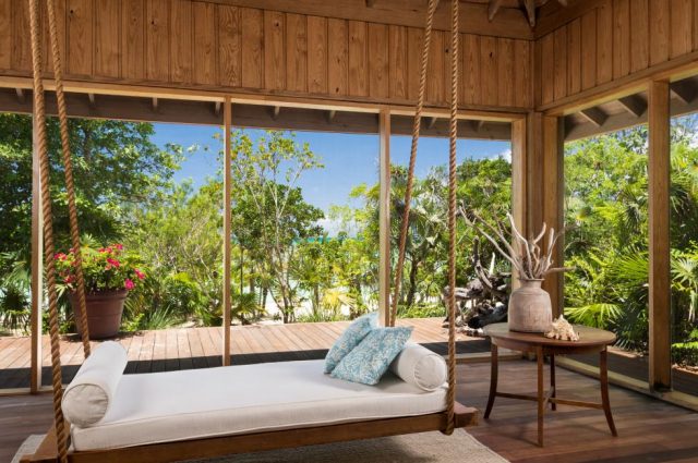 Christie Brinkley’s Beach Home!