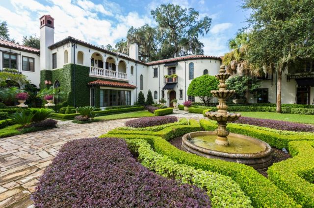 Swisher Cigar Mansion!
