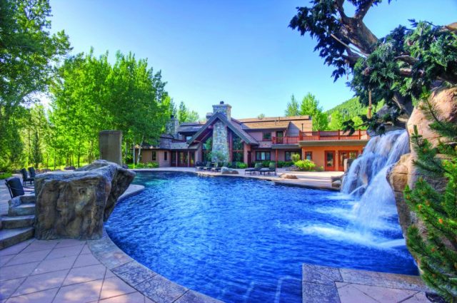 The Bruce Willis Ski Home
