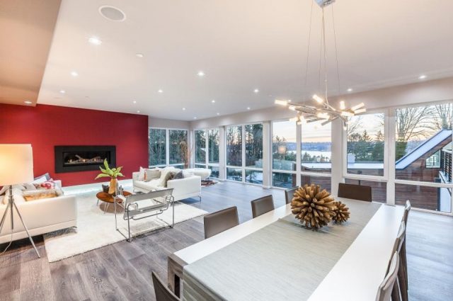 Seattle Contemporary on Lake Washington!