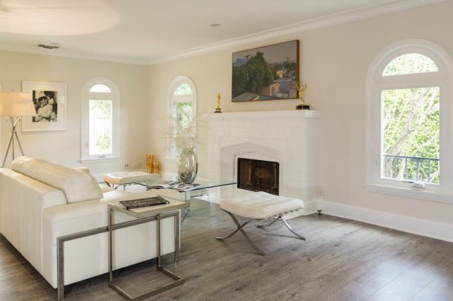 Faye Dunaway’s Hollywood Home!