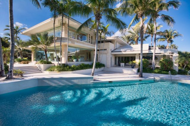 Rotating Jupiter Beach House!