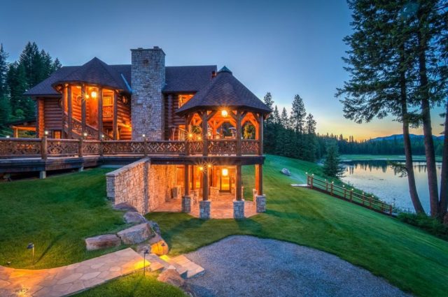Washington Compound on 900 Acres!