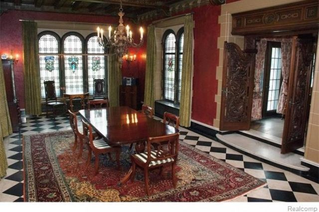 Berry Gordy’s Motown Mansion!