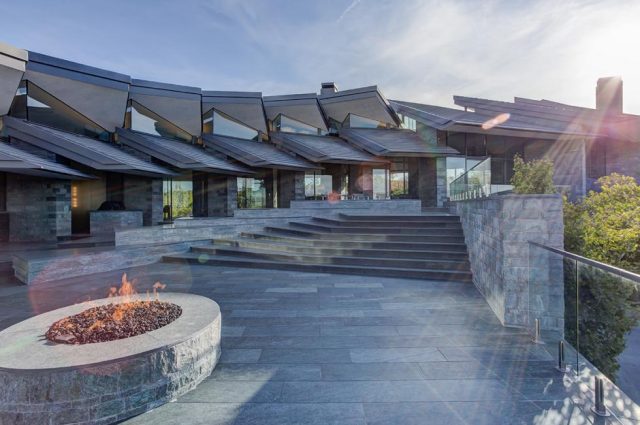 Dramatic Park City Ski Home!