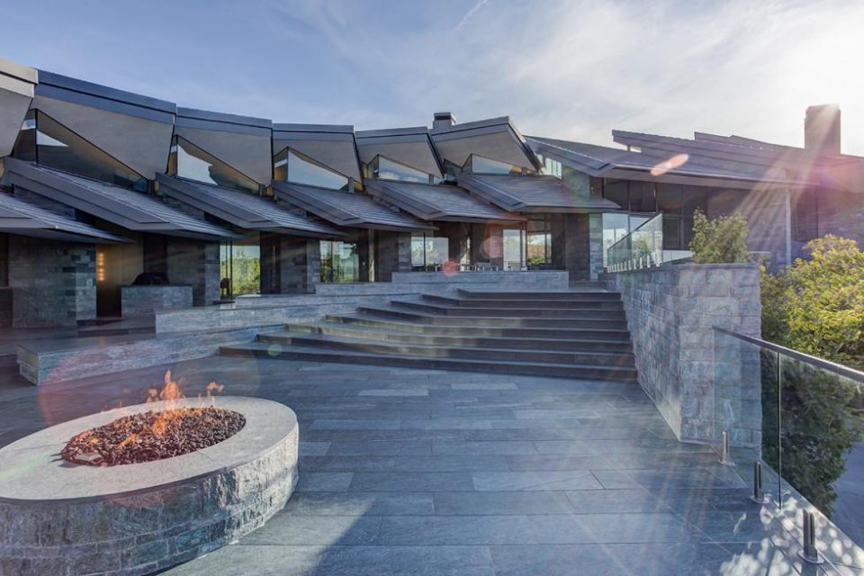 Dramatic Park City Ski Home!