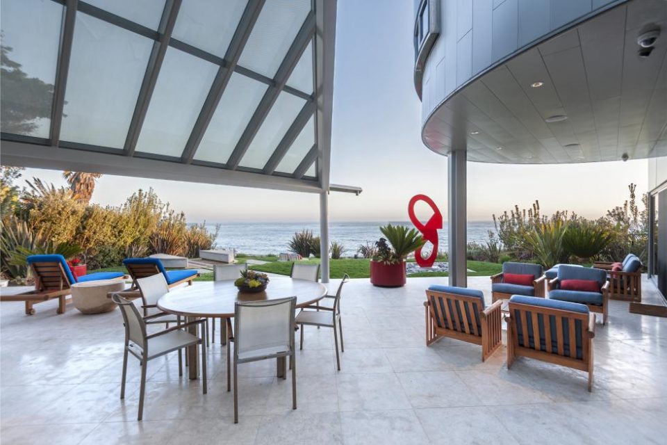 Malibu’s Art Beach Home!