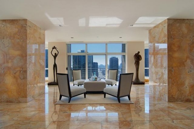 Chicago Water Street Penthouse!