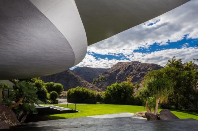 Bob Hope’s UFO House!
