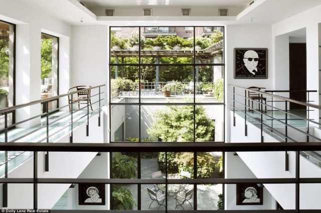 Robert DeNiro’s Former Penthouse!
