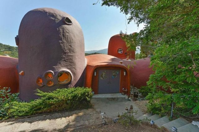 Yabba Dabba Doo Sale On Flintstone House!