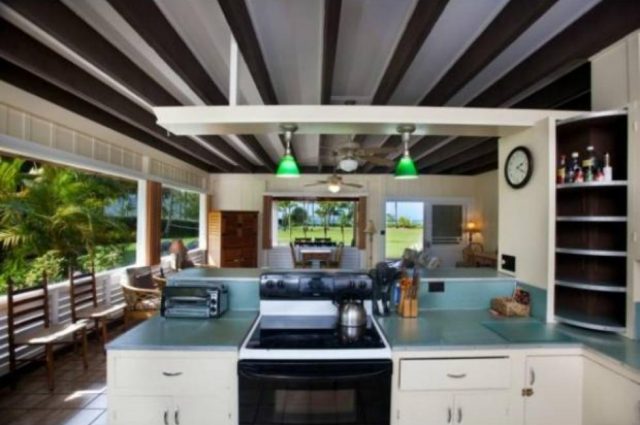Julia Roberts’ Beach Home!