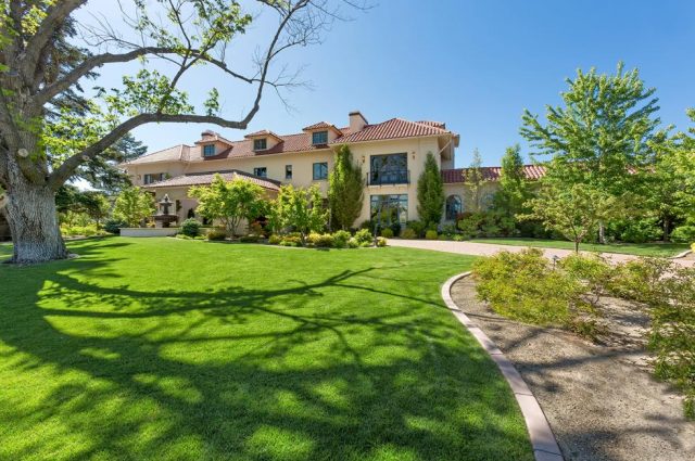 Reno’s Nixon Mansion!