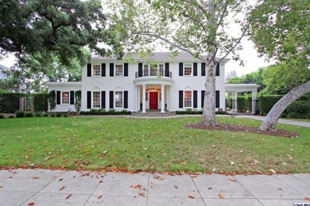 Father of the Bride Home Sells Fast!