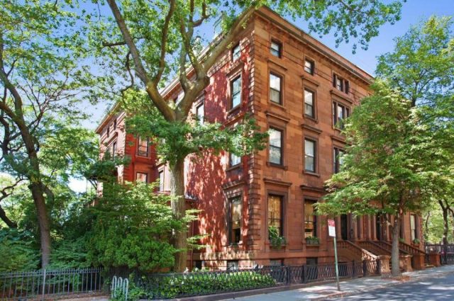 Matt Damon Looks At Brooklyn’s Most Expensive Home!