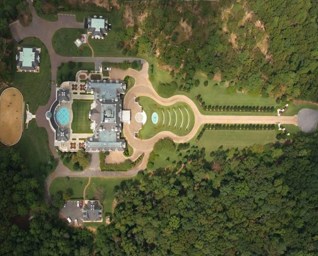 Alabama Guitar Mansion Goes To Auction Again!